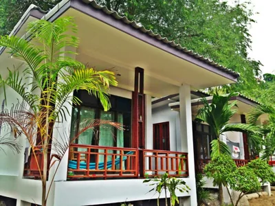 Standard Bungalow — Benjamin's Hut